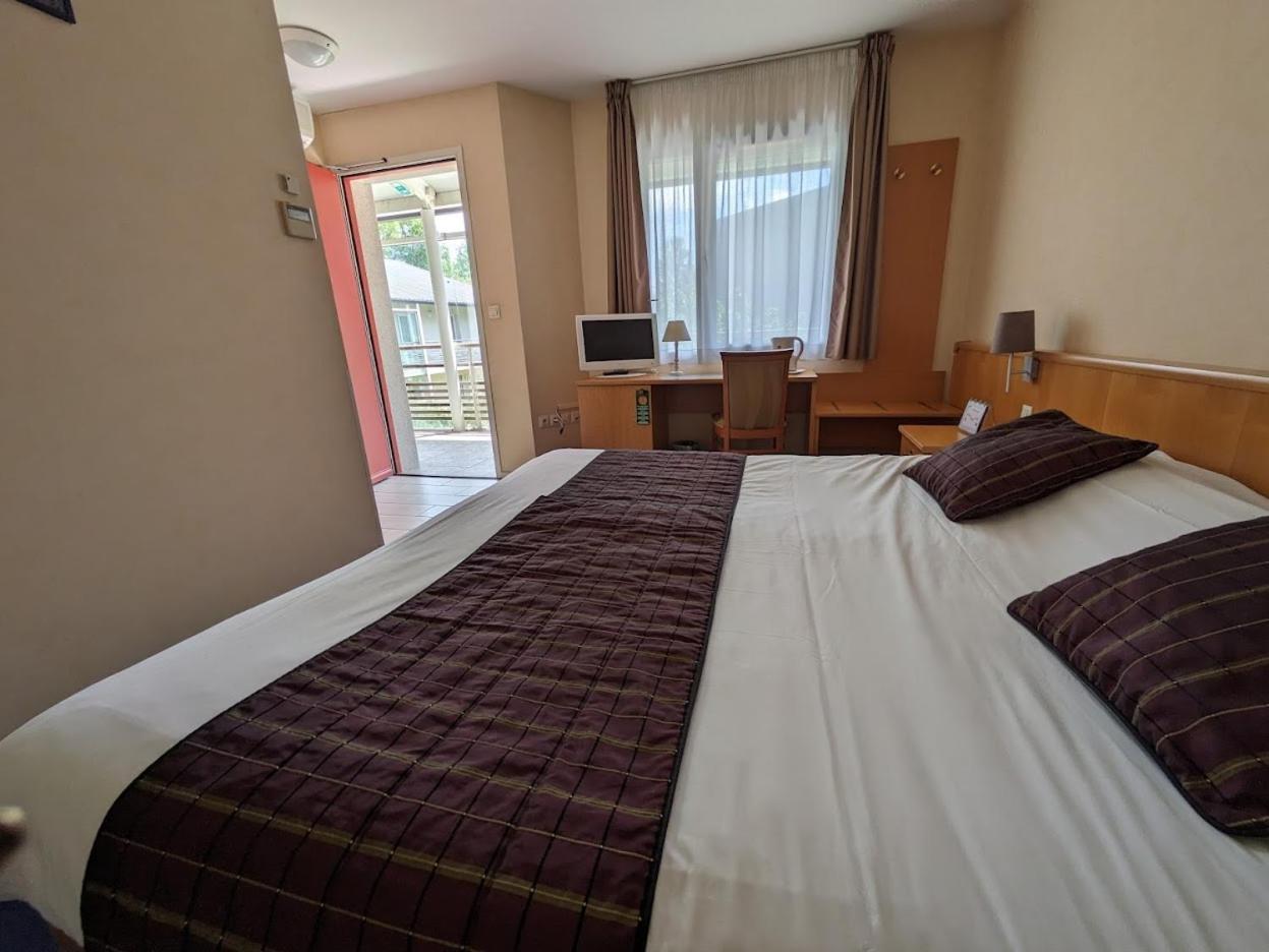 Verrieres-en-Anjou Hotel L'Oceane Angers Parc Expo מראה חיצוני תמונה