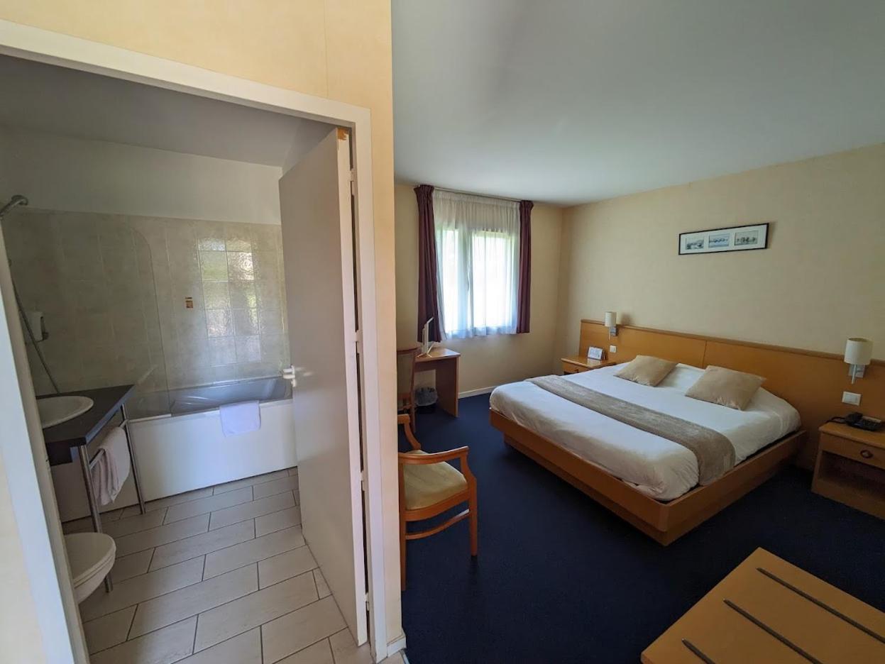 Verrieres-en-Anjou Hotel L'Oceane Angers Parc Expo מראה חיצוני תמונה