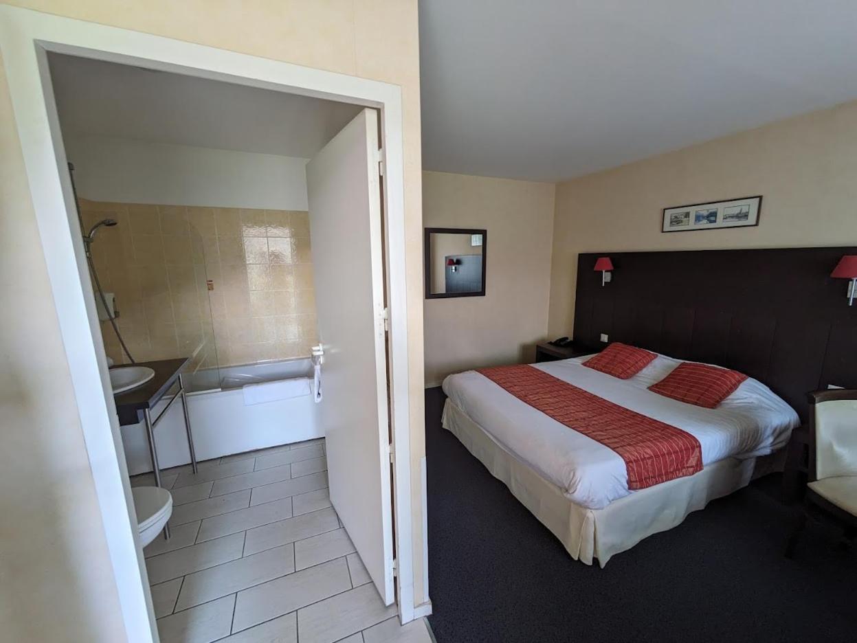 Verrieres-en-Anjou Hotel L'Oceane Angers Parc Expo מראה חיצוני תמונה