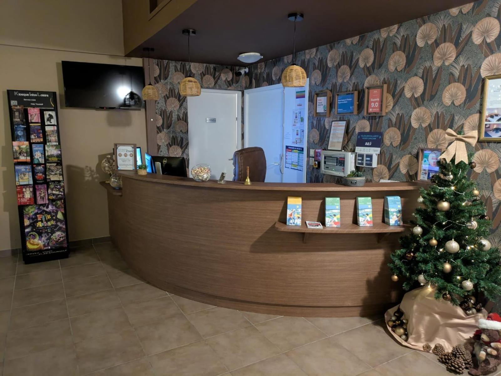 Verrieres-en-Anjou Hotel L'Oceane Angers Parc Expo מראה חיצוני תמונה