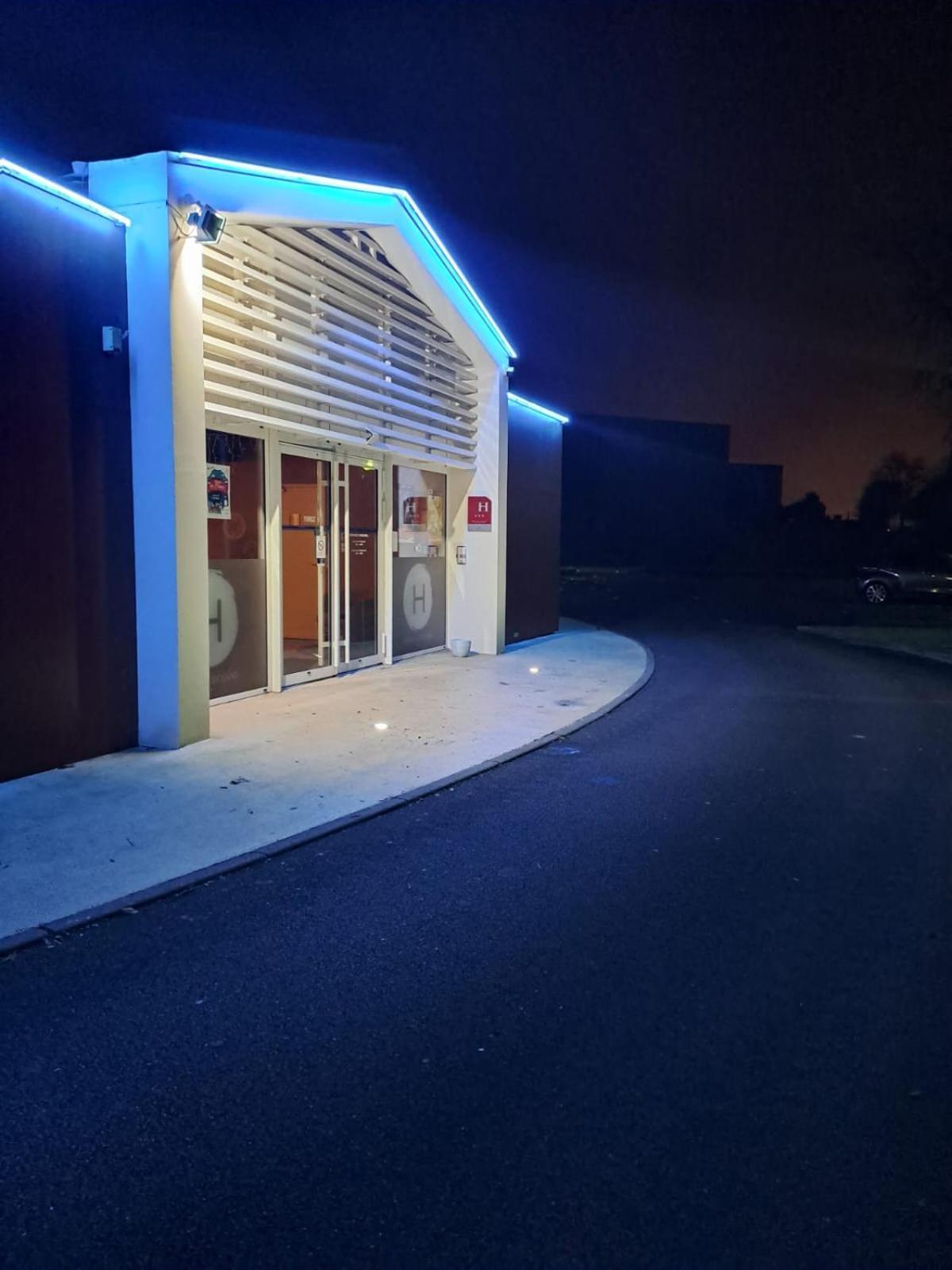 Verrieres-en-Anjou Hotel L'Oceane Angers Parc Expo מראה חיצוני תמונה