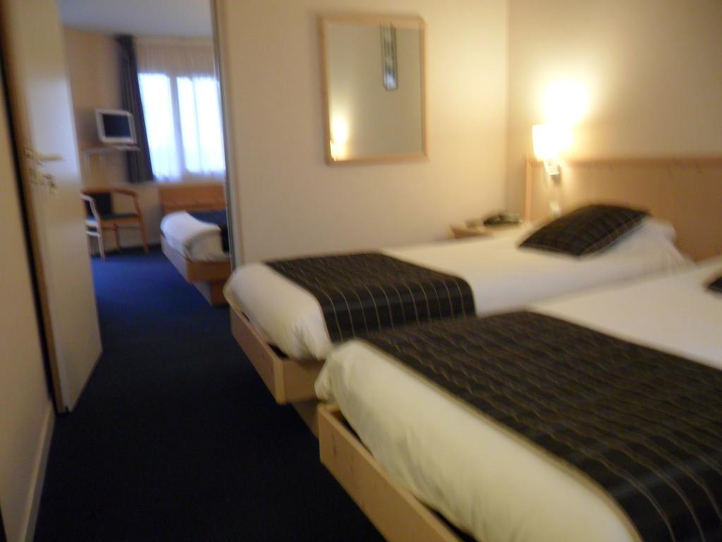 Verrieres-en-Anjou Hotel L'Oceane Angers Parc Expo מראה חיצוני תמונה